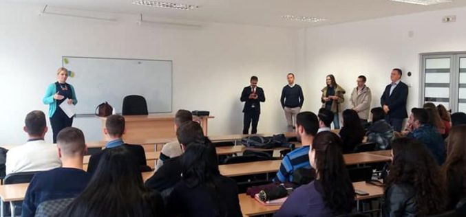 Albanski studenti uče srpski jezik