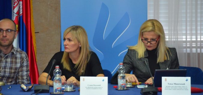 (Srpski) Godinu dana izveštavanja o sprovođenju Akcionog plana za ostvarivanje prava nacionalnih manjina